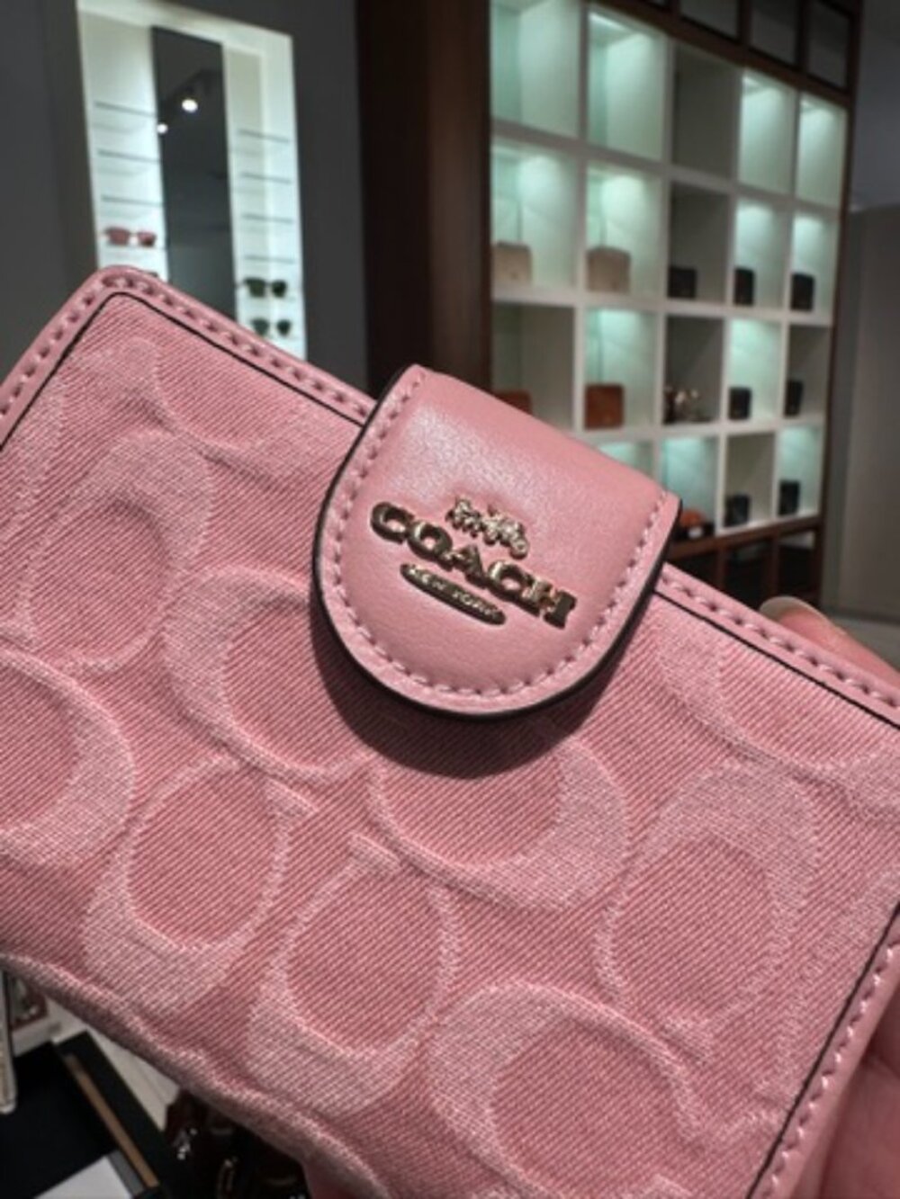 NWT Coach CDF13 Medium Corner Zip Wallet Signature Denim Light Pink/Gold Tone - Picture 2 of 11